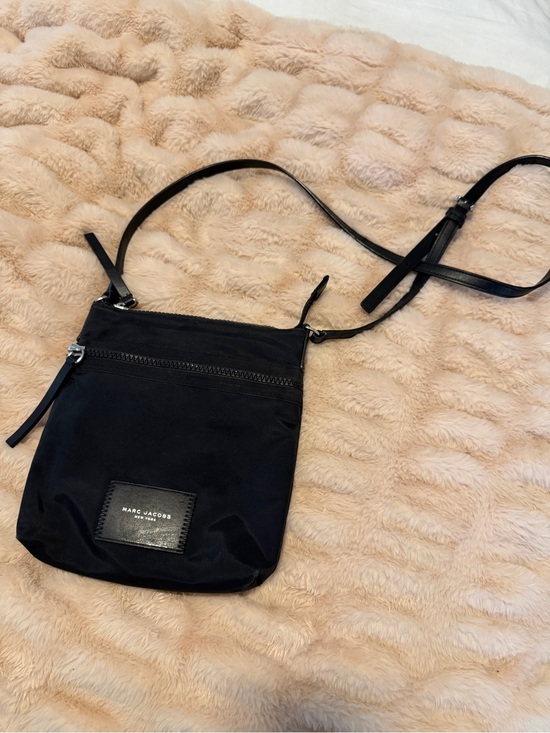 Marc Jacobs Handbags - Marc Jacobs Black Nylon Crossbody Belt Bag